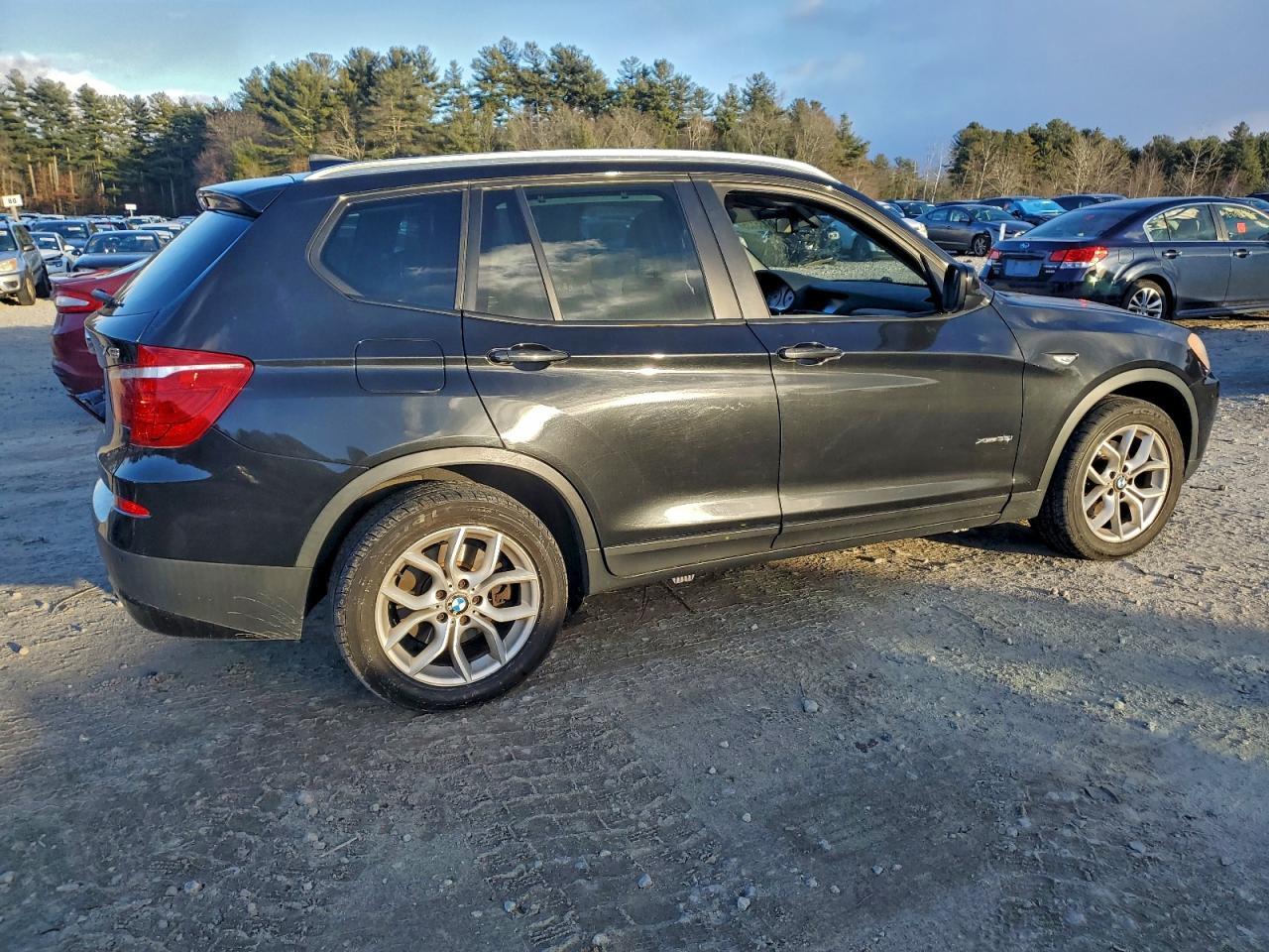 2011 BMW X3 xDrive35I - Image 3