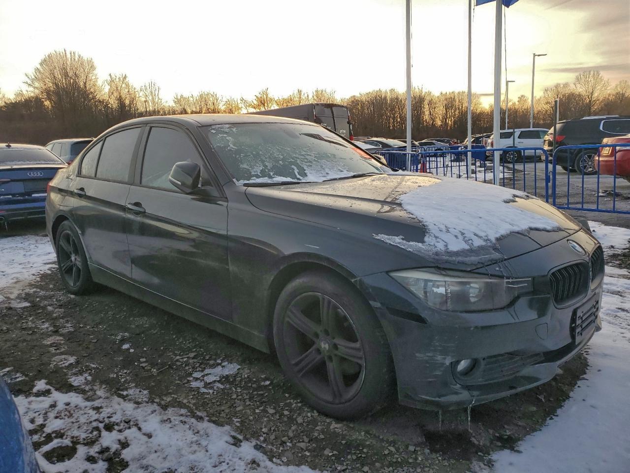 2015 BMW 320 I - Фото 4