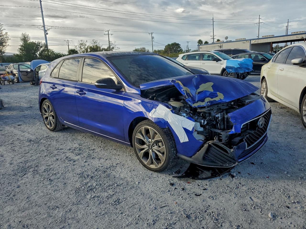 2020 Hyundai Elantra Gt N Line - Image 4