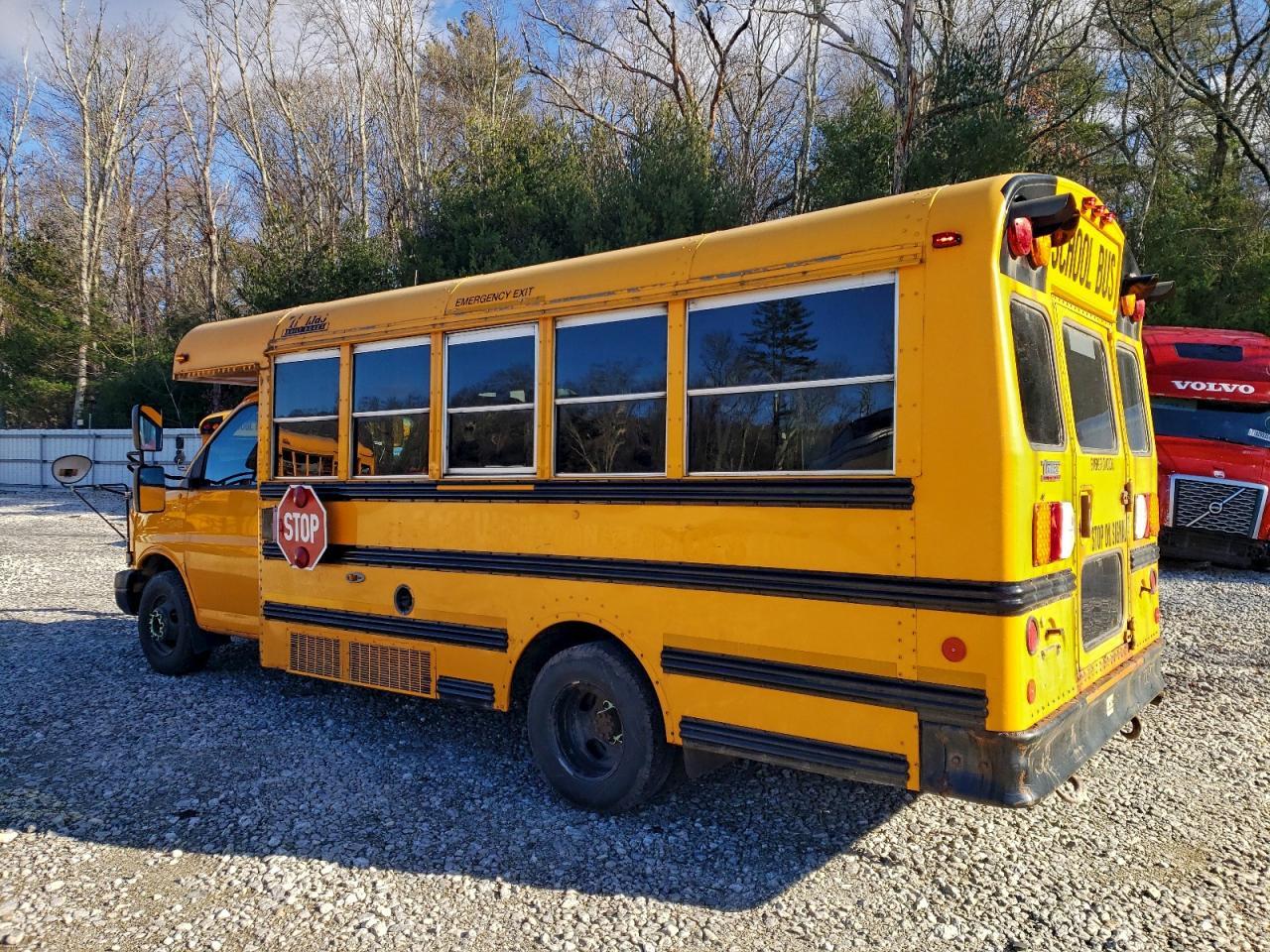 2013 Chevrolet Express School Bus - Фото 3