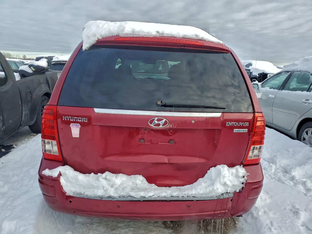 2007 Hyundai Entourage Gls - Image 6