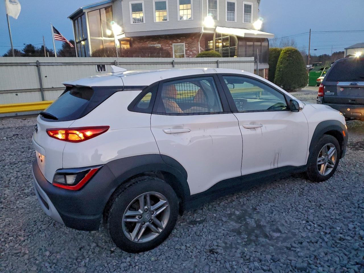 2023 Hyundai Kona Se - Фото 3