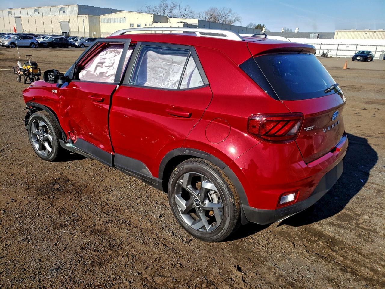 2023 Hyundai Venue Sel - Image 2