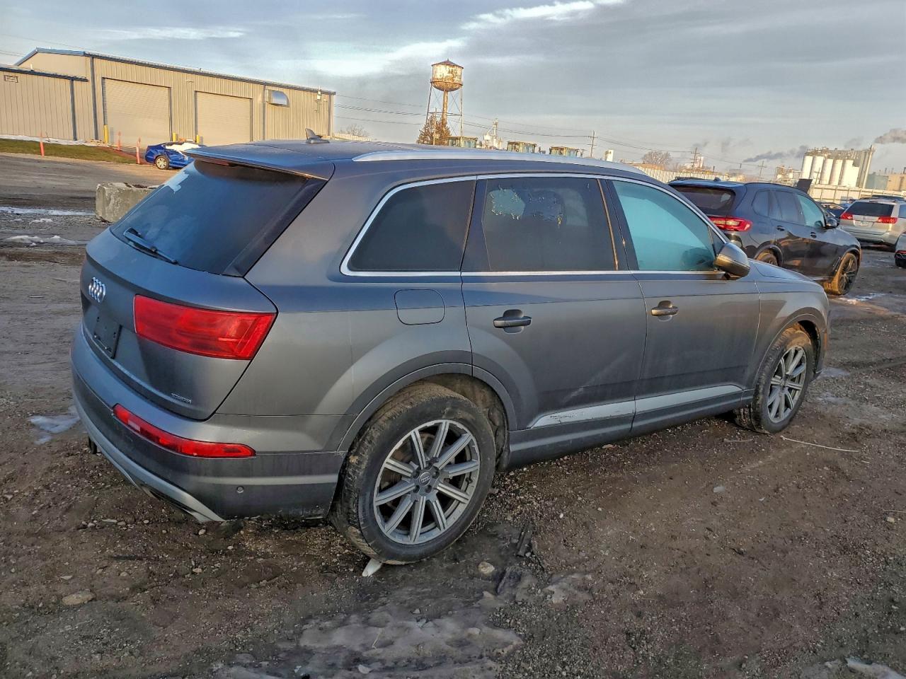 2019 Audi Q7 Prestige - Image 3