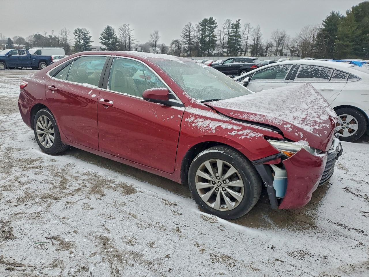 2015 Toyota Camry Le - Image 4