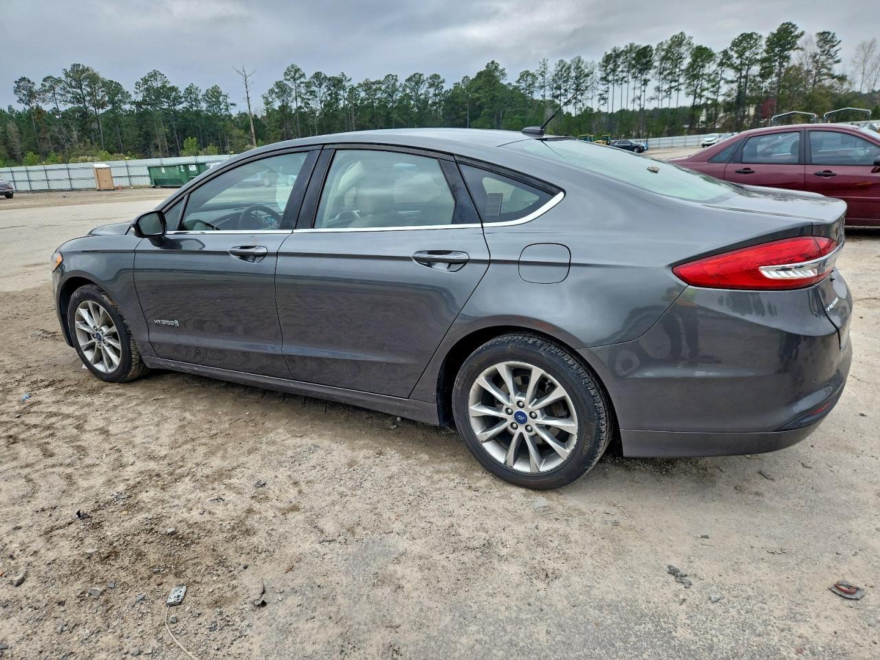 2017 Ford Fusion Se Hybrid - Фото 2