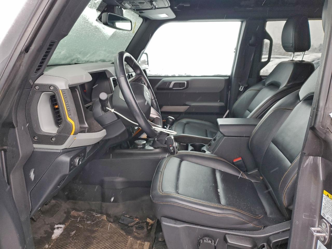 2022 Ford Bronco Base - Image 7