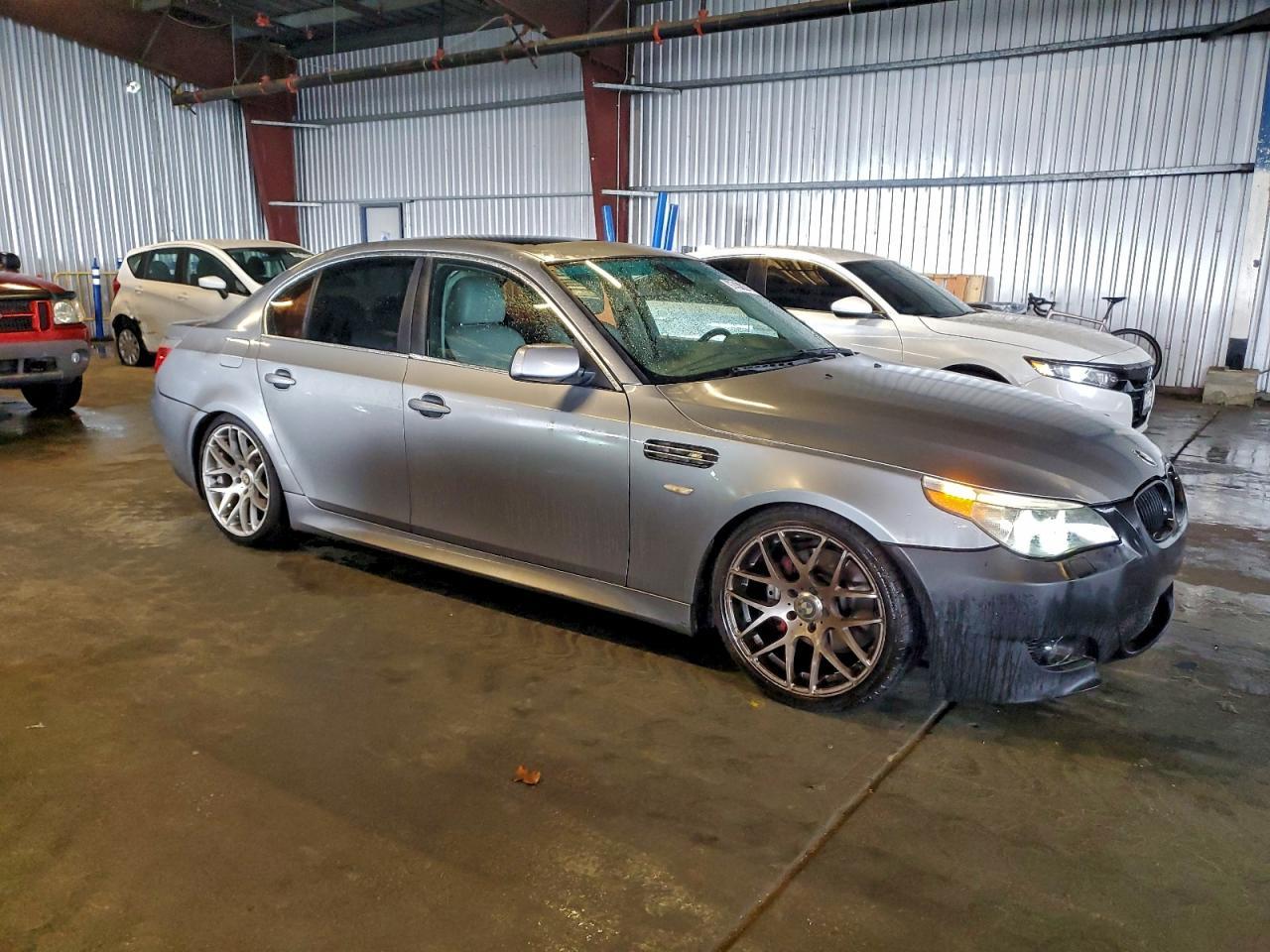 2005 BMW 525 I - Фото 4