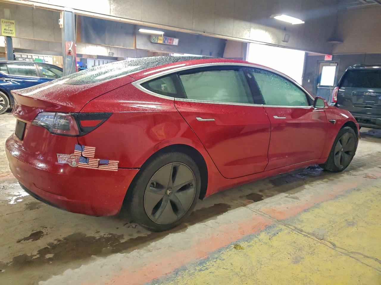 2019 Tesla Model 3 - Фото 3