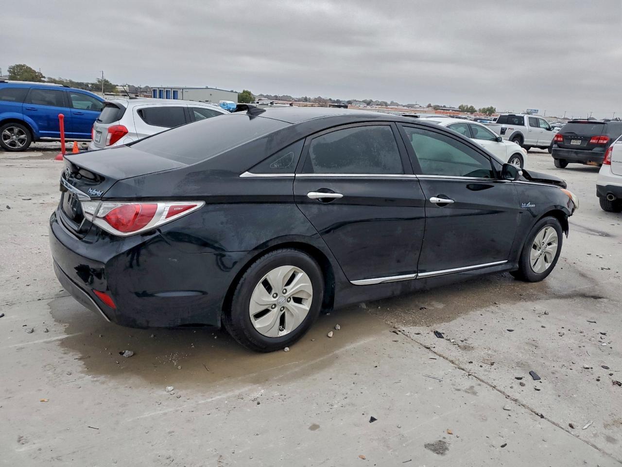 2013 Hyundai Sonata Hybrid - Фото 3
