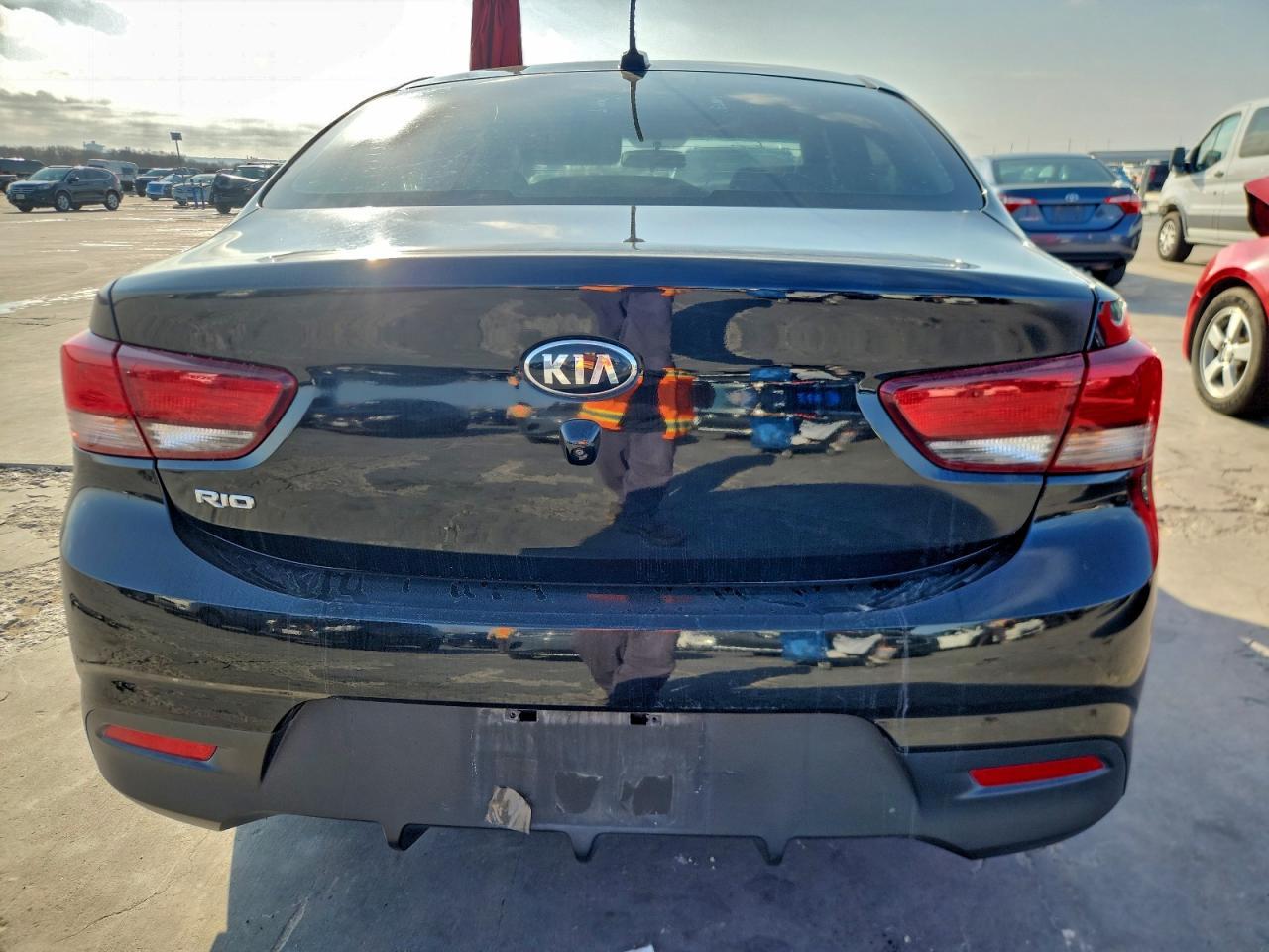 2019 Kia Rio S - Image 6