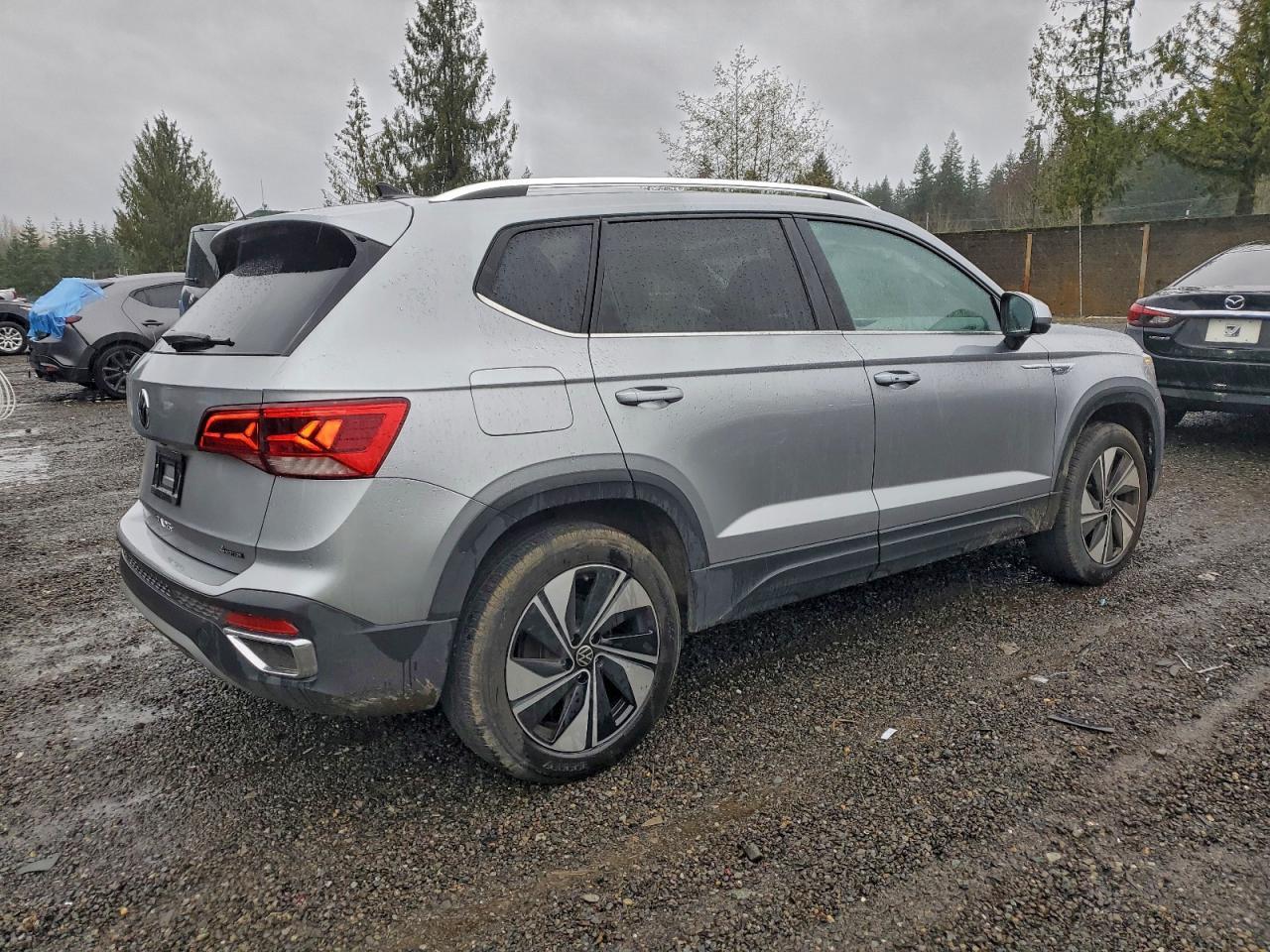 2023 Volkswagen Taos Se - Фото 3