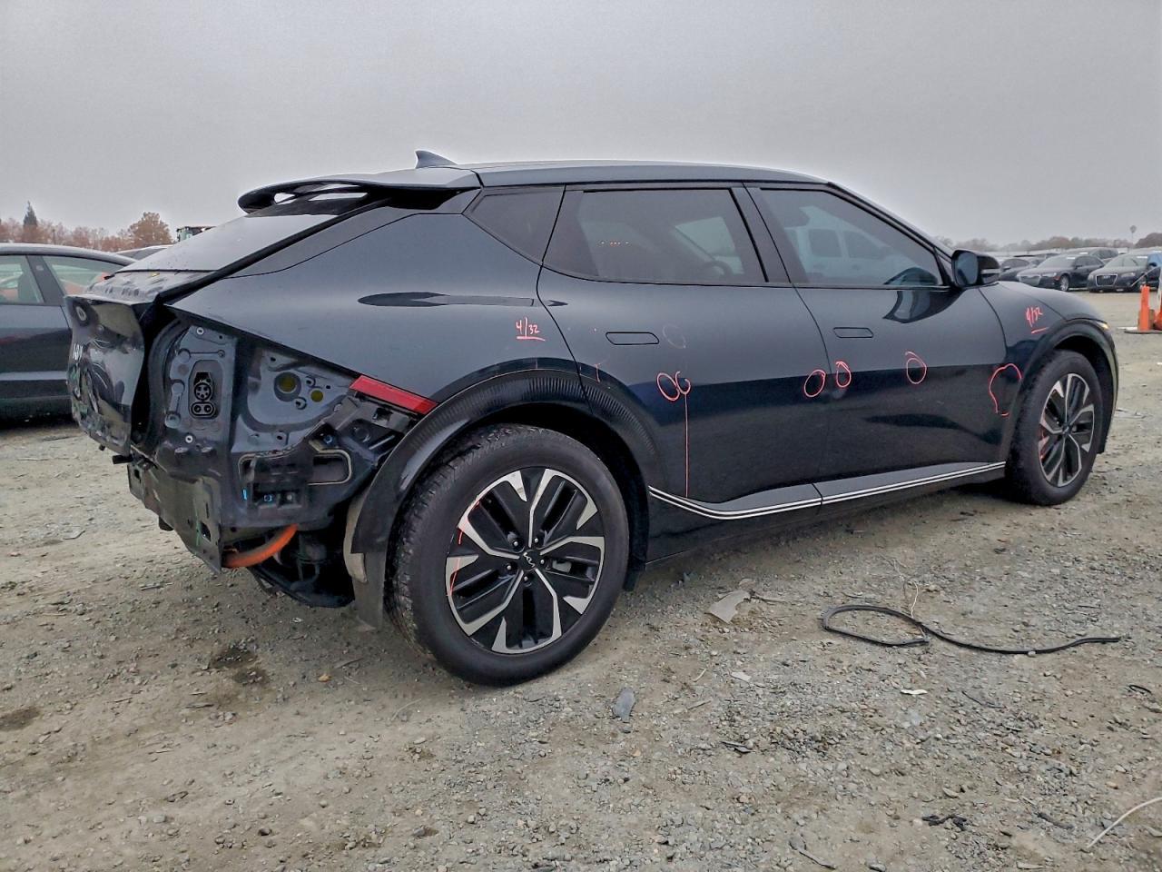 2022 Kia Ev6 Light - Фото 3