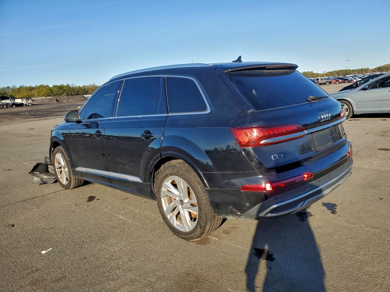 2021 Audi Q7 Premium Plus - Image 2