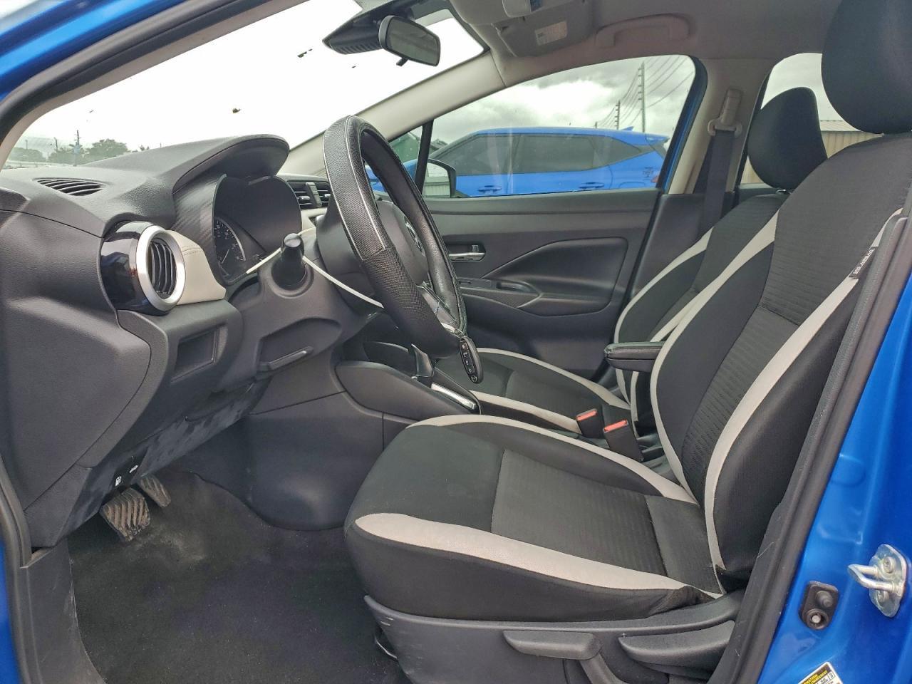 2020 Nissan Versa Sv - Image 7