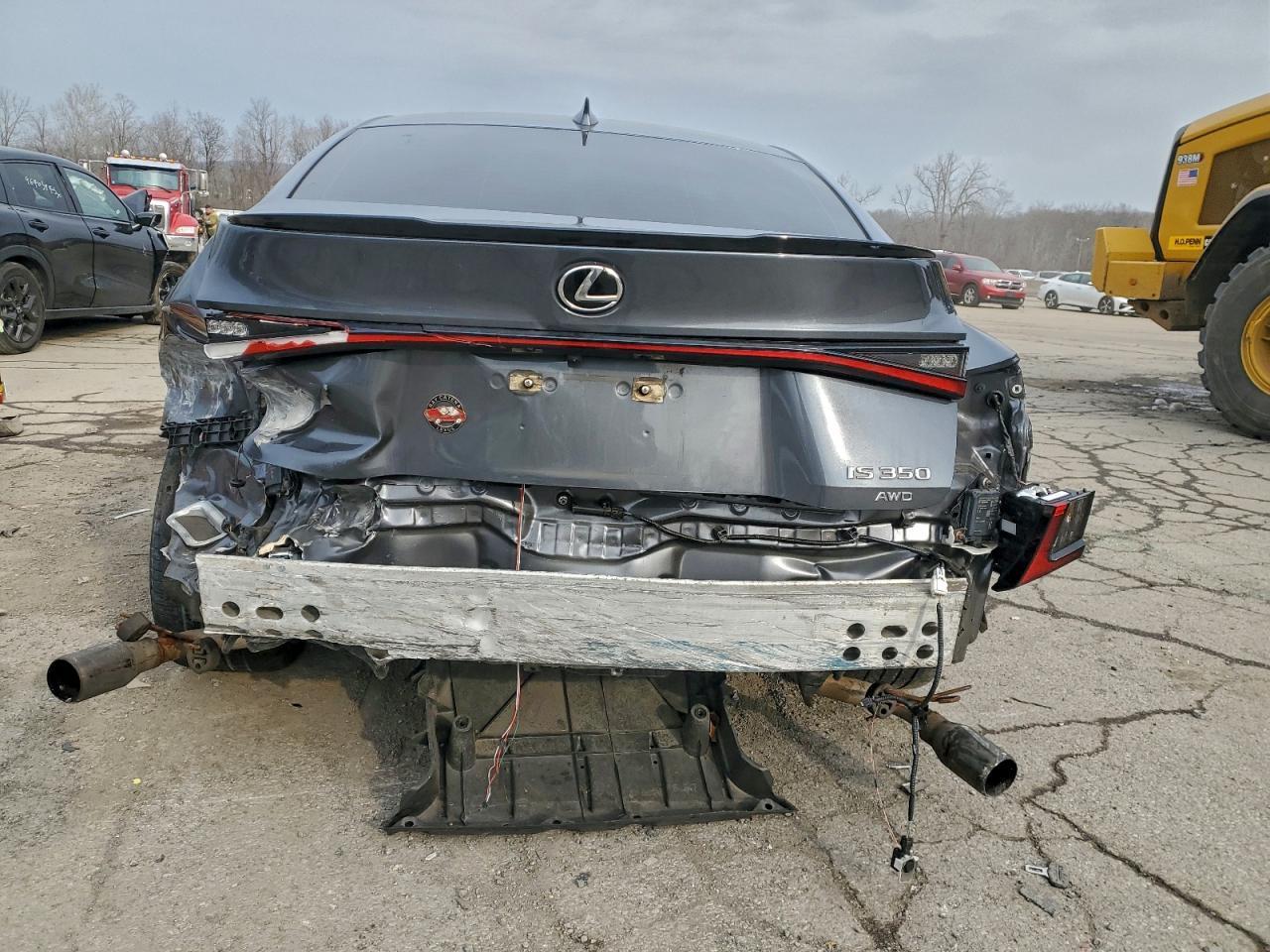 2022 Lexus Is 350 F Sport - Image 6