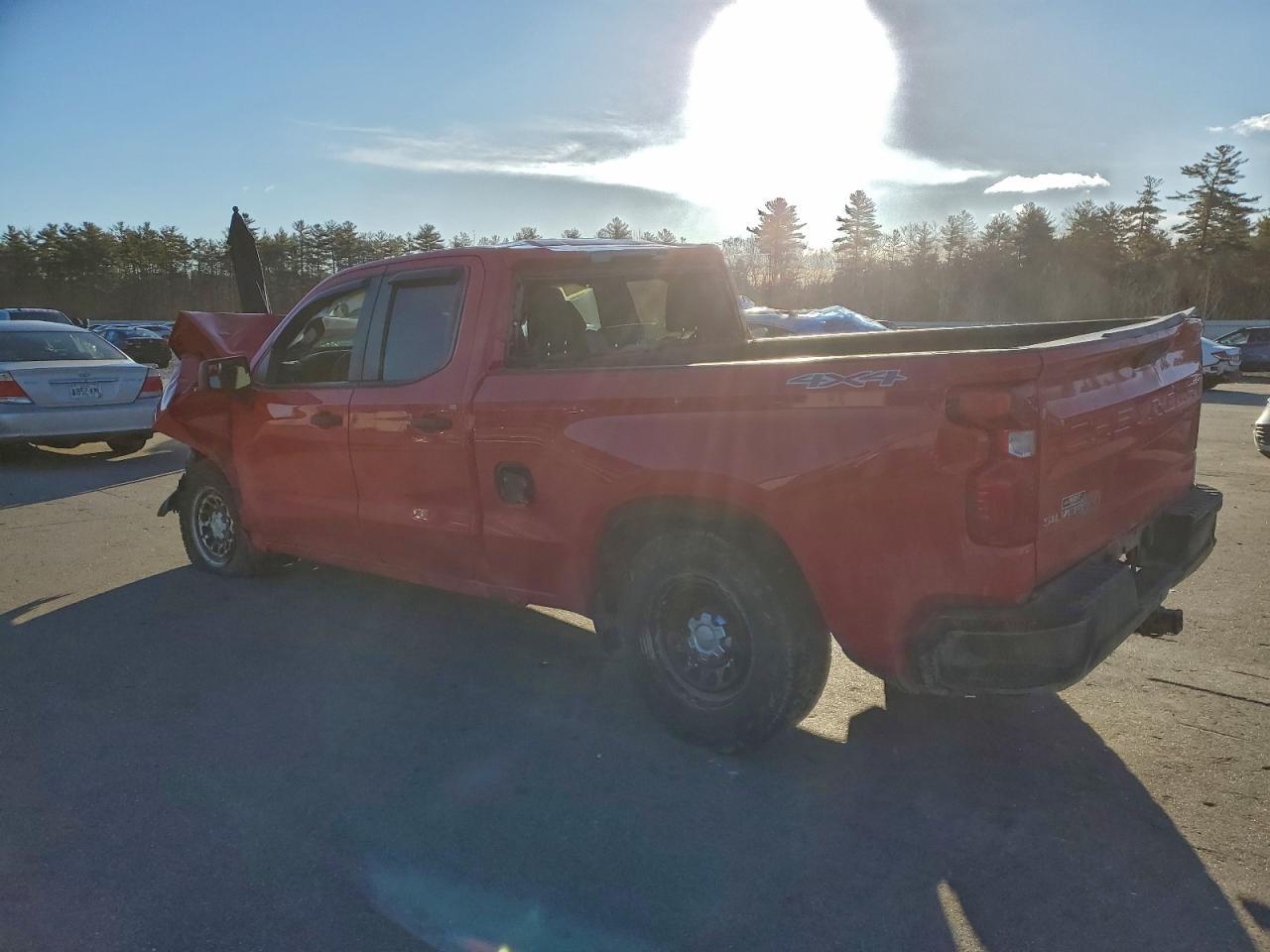 2019 Chevrolet Silverado K1500 - Image 2