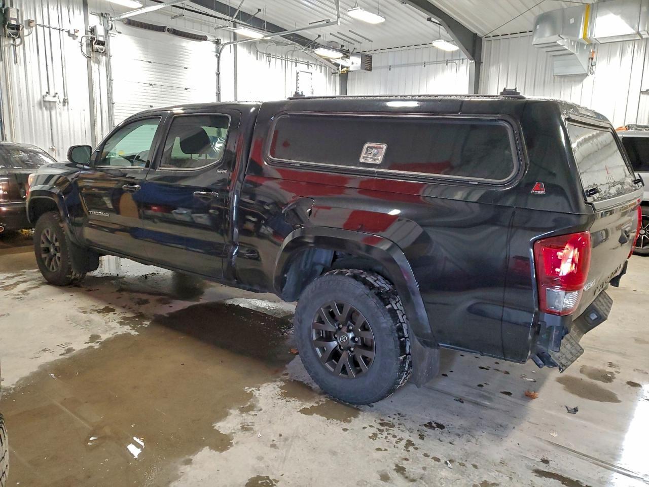 2022 Toyota Tacoma Double Cab - Фото 2