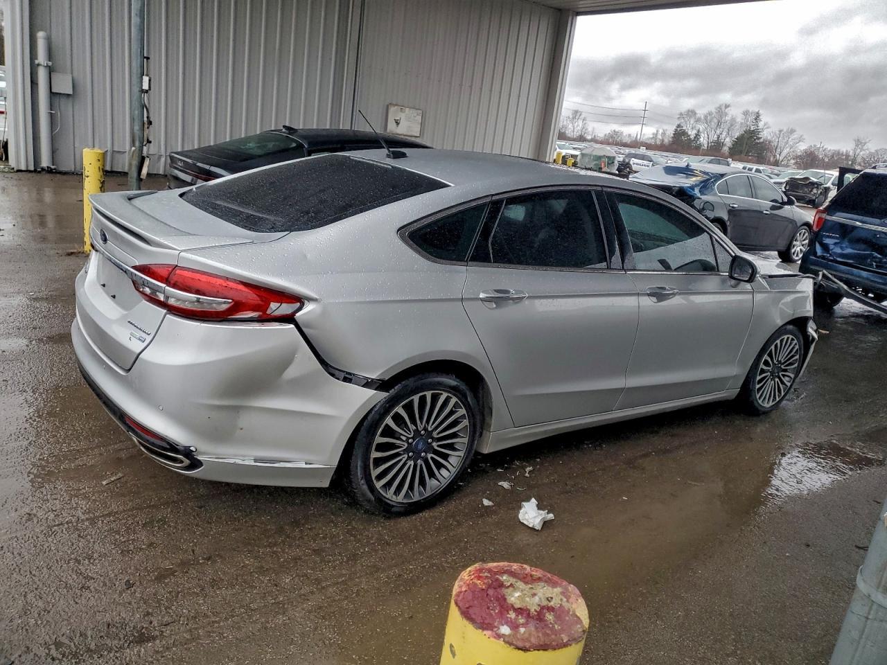 2018 Ford Fusion Titanium/Platinum - Фото 3