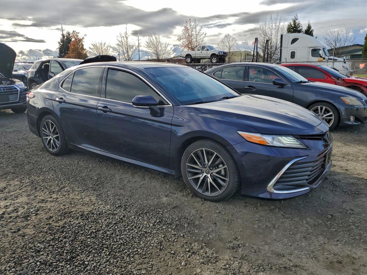 2022 Toyota Camry Xle - Фото 4