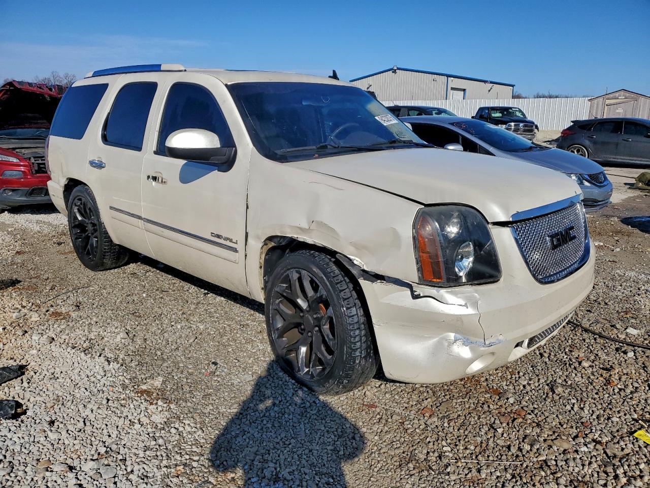 2010 GMC Yukon Denali - Фото 4