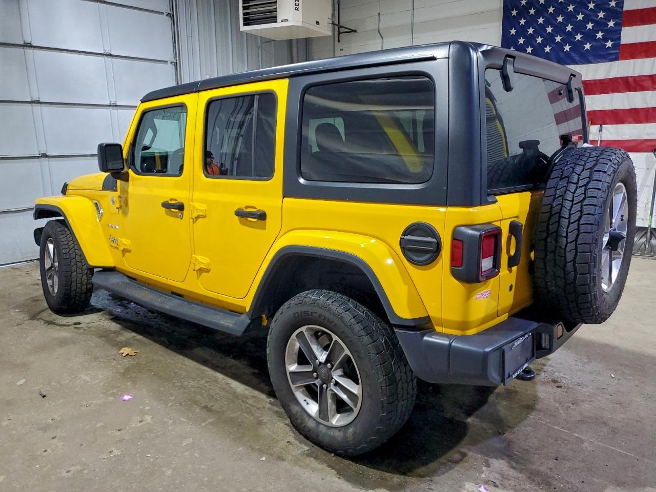 2019 Jeep Wrangler Unlimited Sahara - Image 2