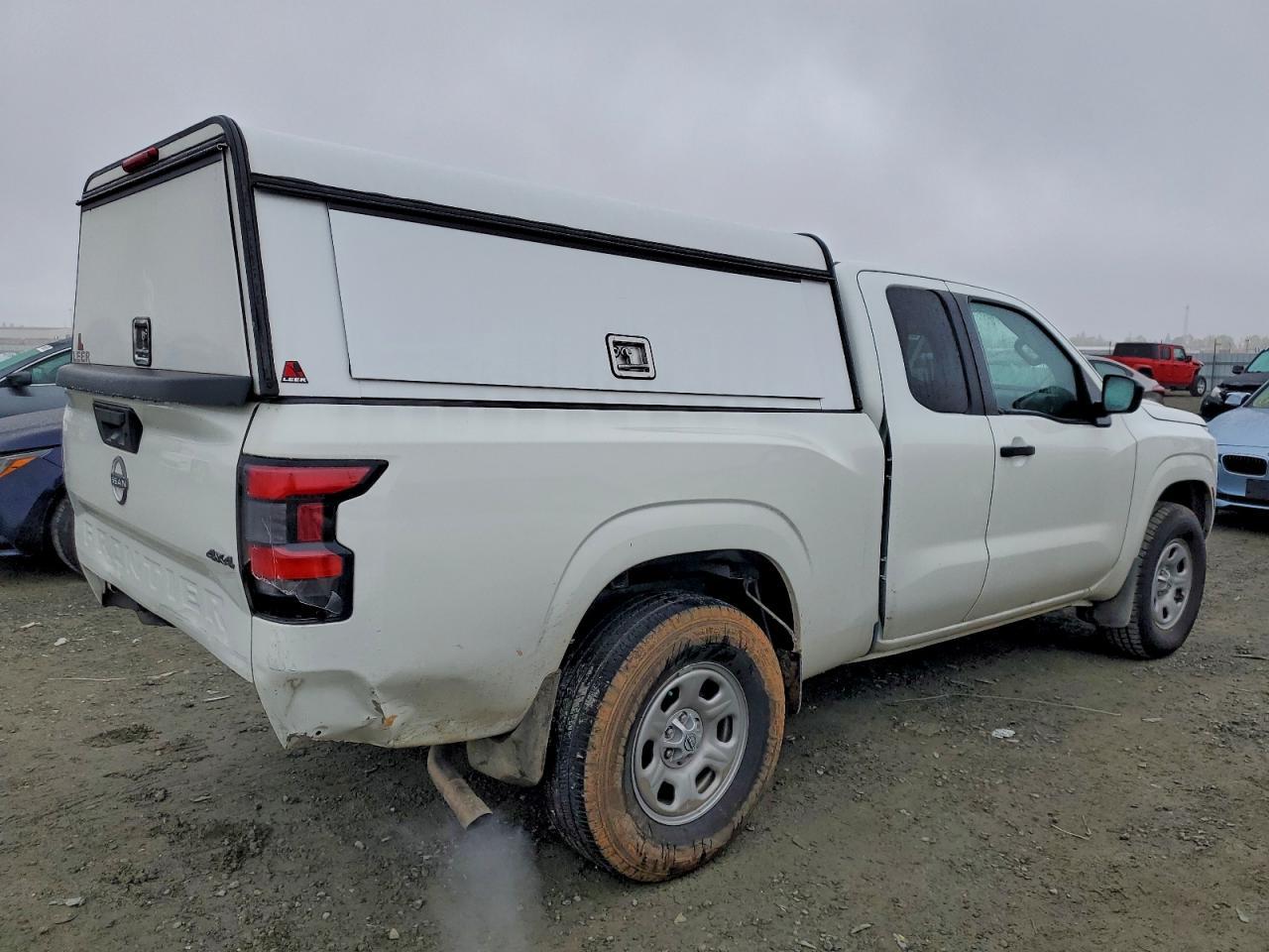 2025 Nissan Frontier S - Фото 3