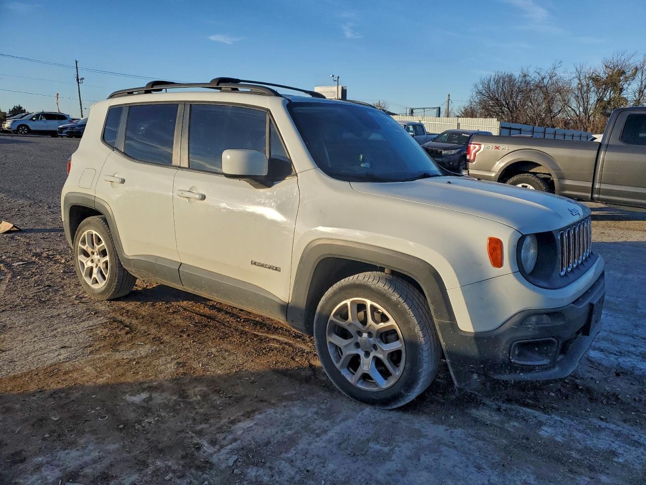 2015 Jeep Renegade Latitude - Фото 4