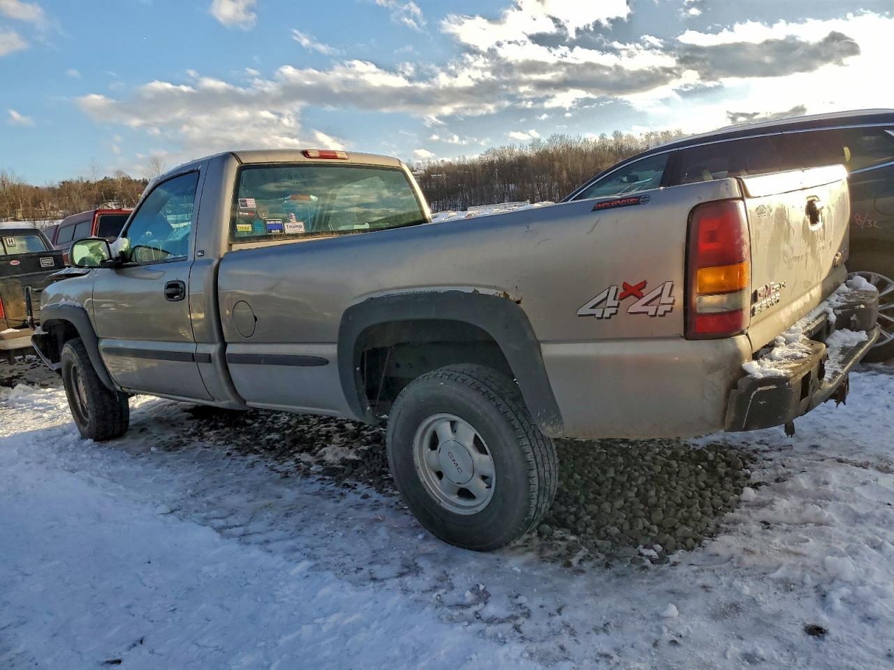 2000 GMC New Sierra K1500 - Фото 2