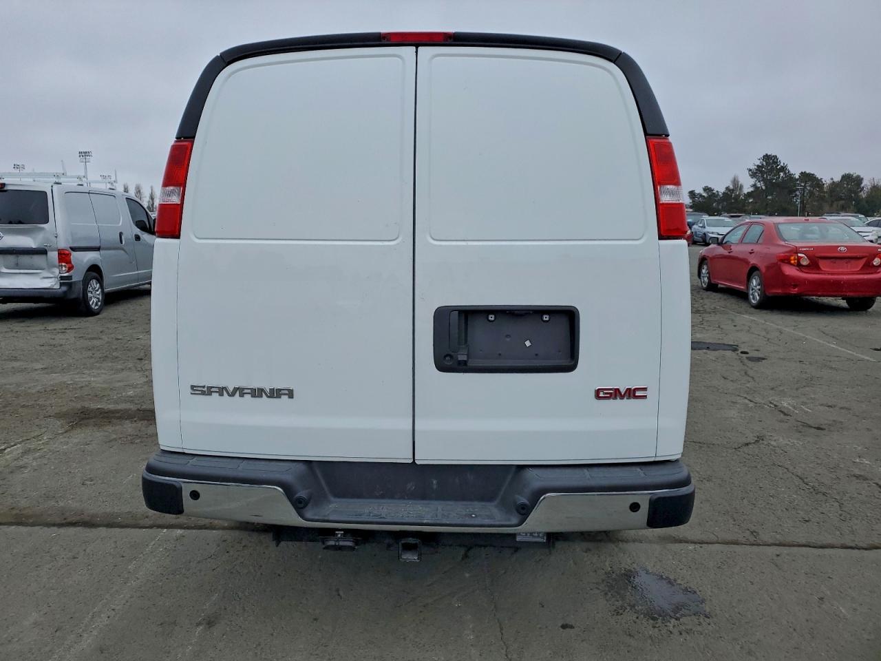 2024 GMC Savana Delivery Van - Фото 6