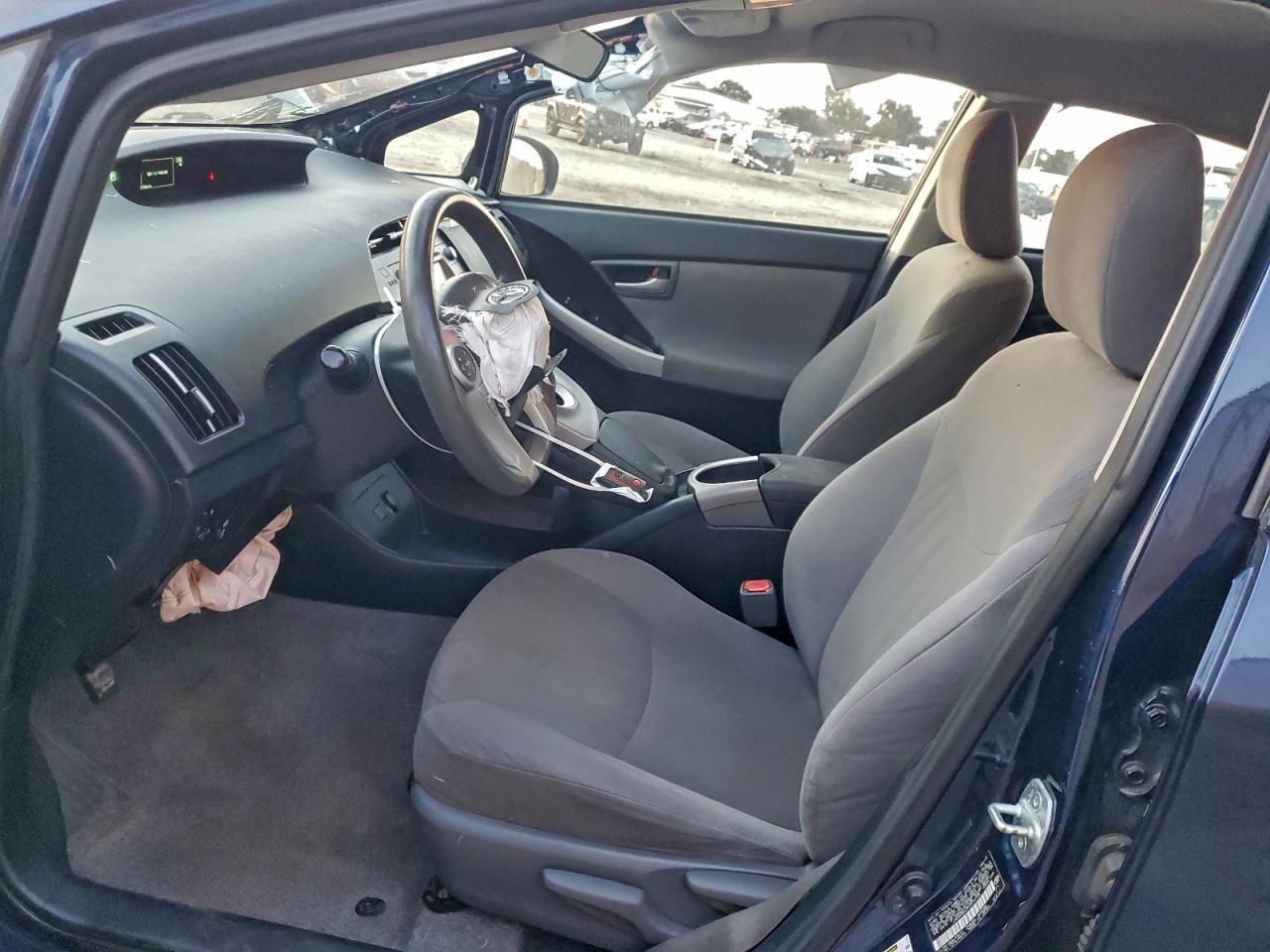 2015 Toyota Prius - Фото 7