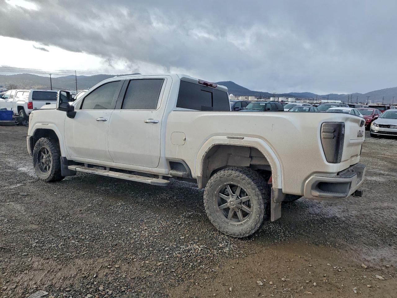 2025 GMC Sierra K2500 Slt - Image 2