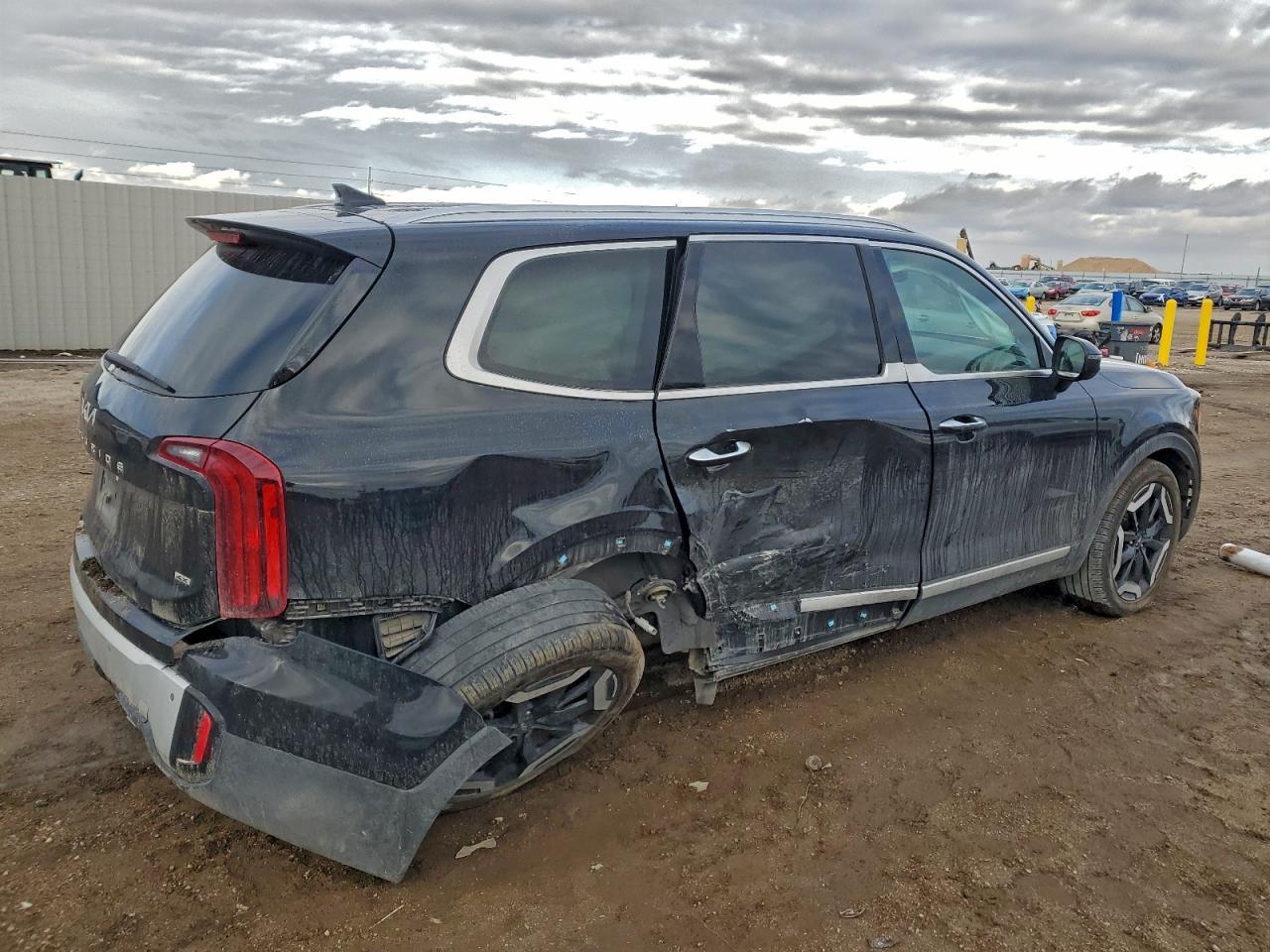 2023 Kia Telluride S - Фото 3