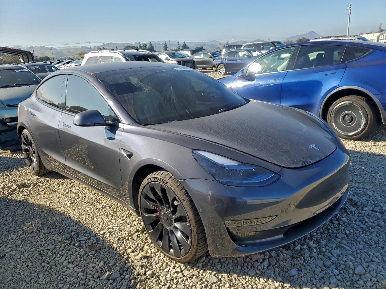 2022 Tesla Model 3 - Фото 4