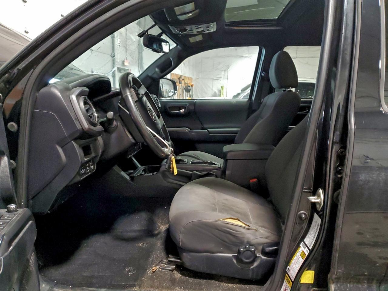 2017 Toyota Tacoma Double Cab - Фото 7