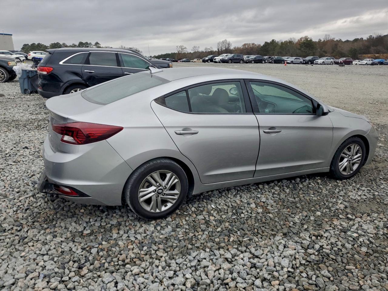 2020 Hyundai Elantra Sel - Image 3