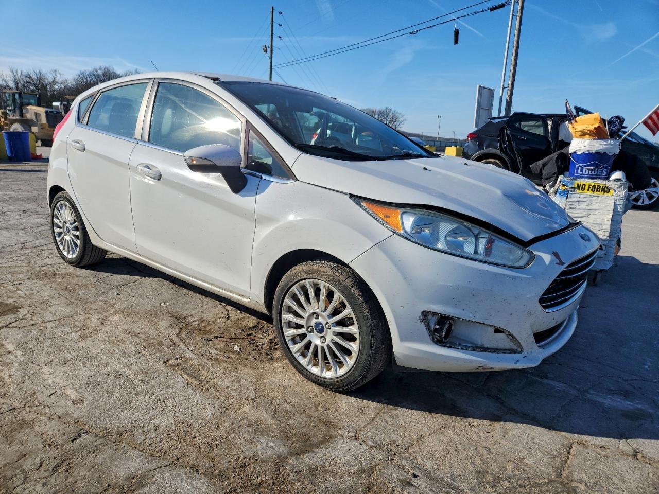 2015 Ford Fiesta Titanium - Фото 4