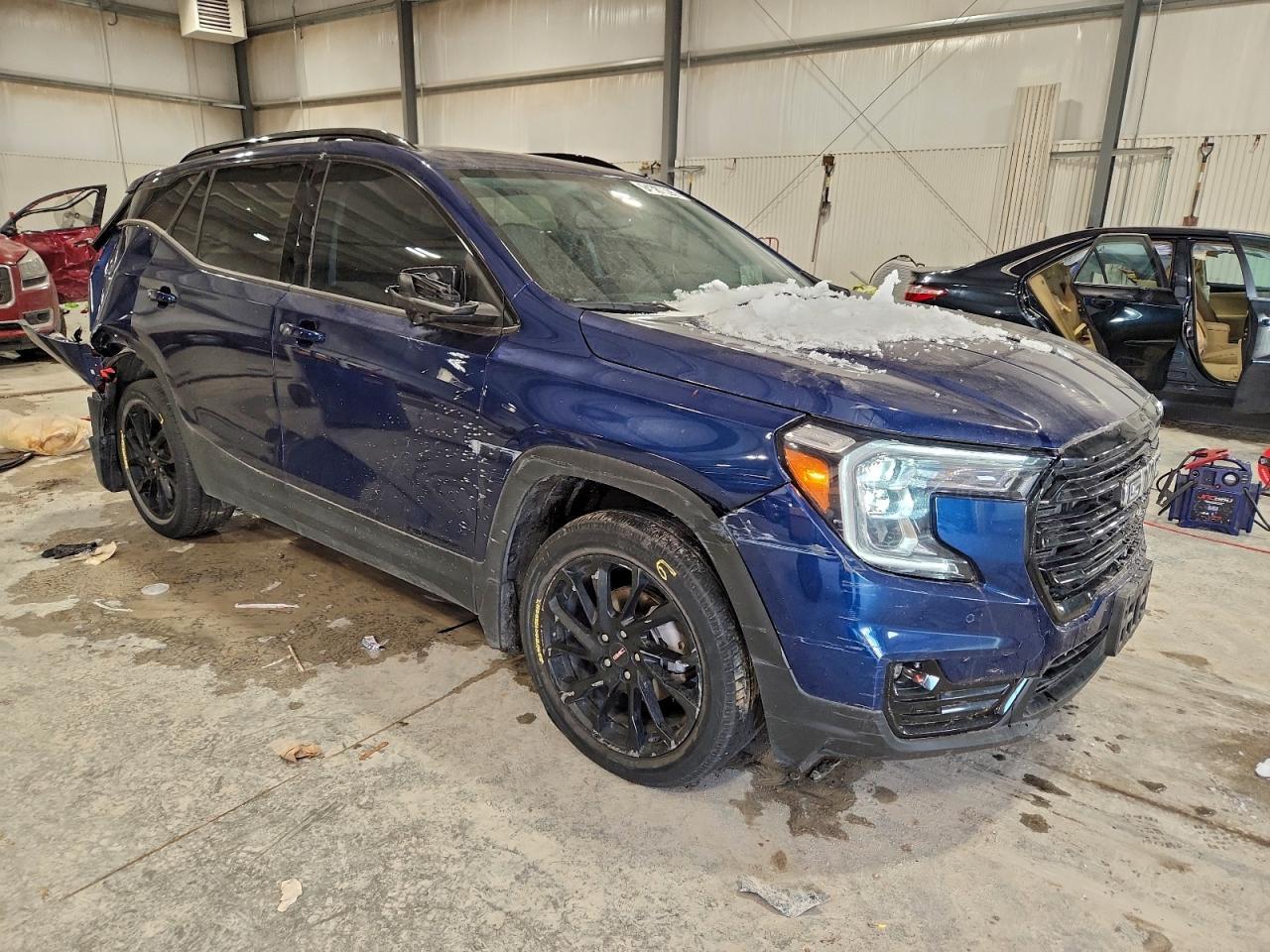 2023 GMC Terrain Slt - Image 4