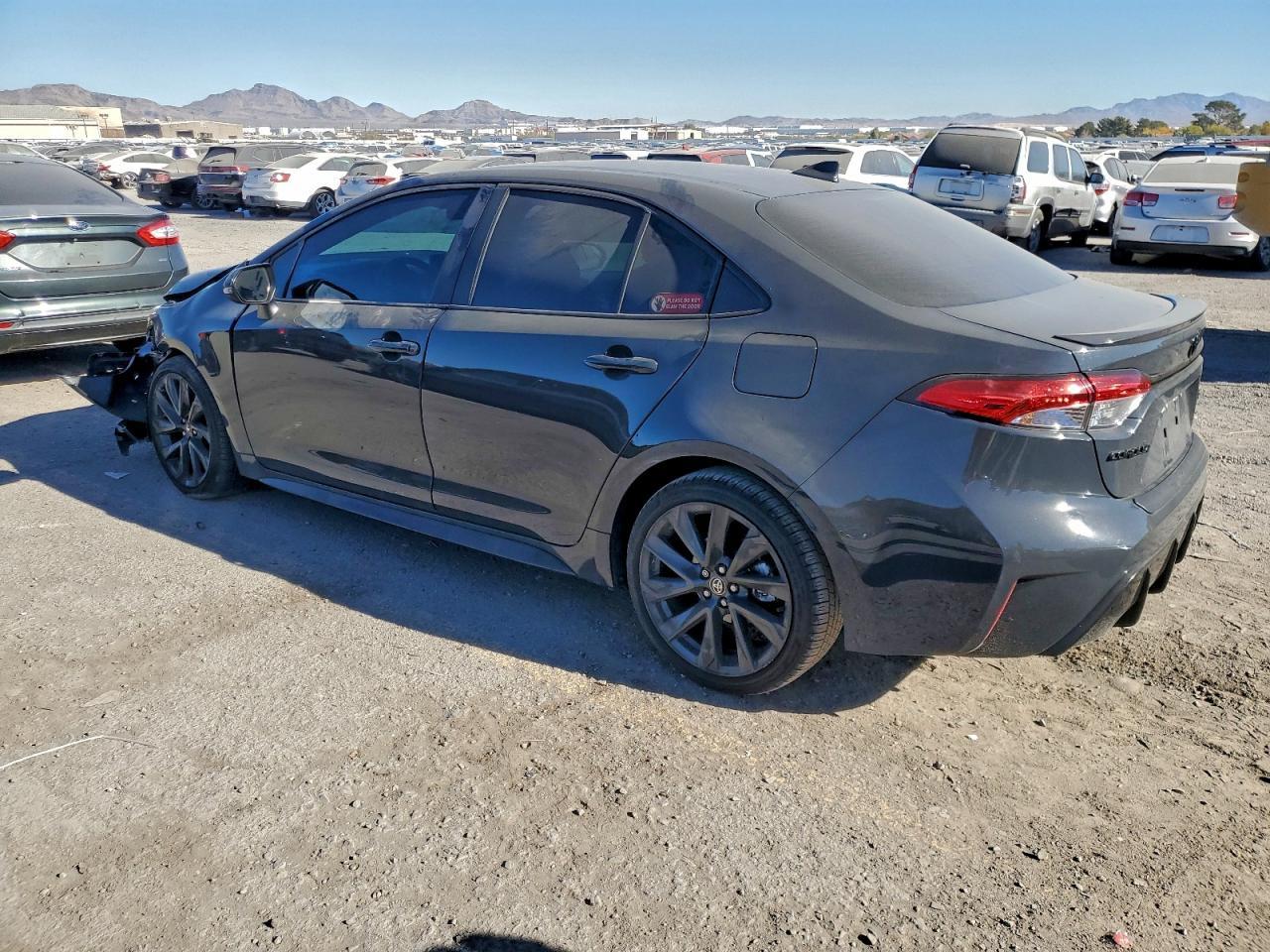 2025 Toyota Corolla Se - Фото 2