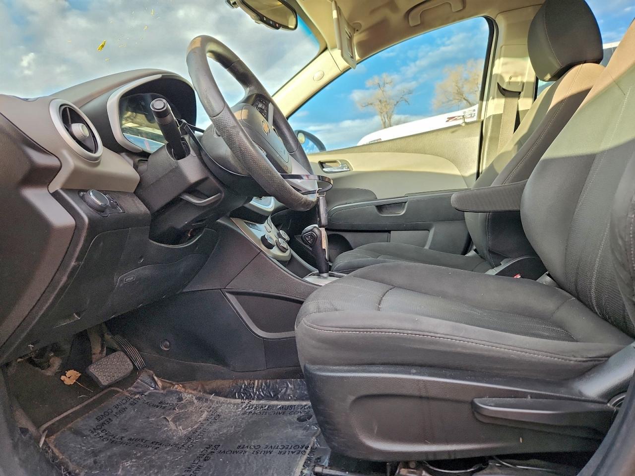 2017 Chevrolet Sonic Lt - Image 7