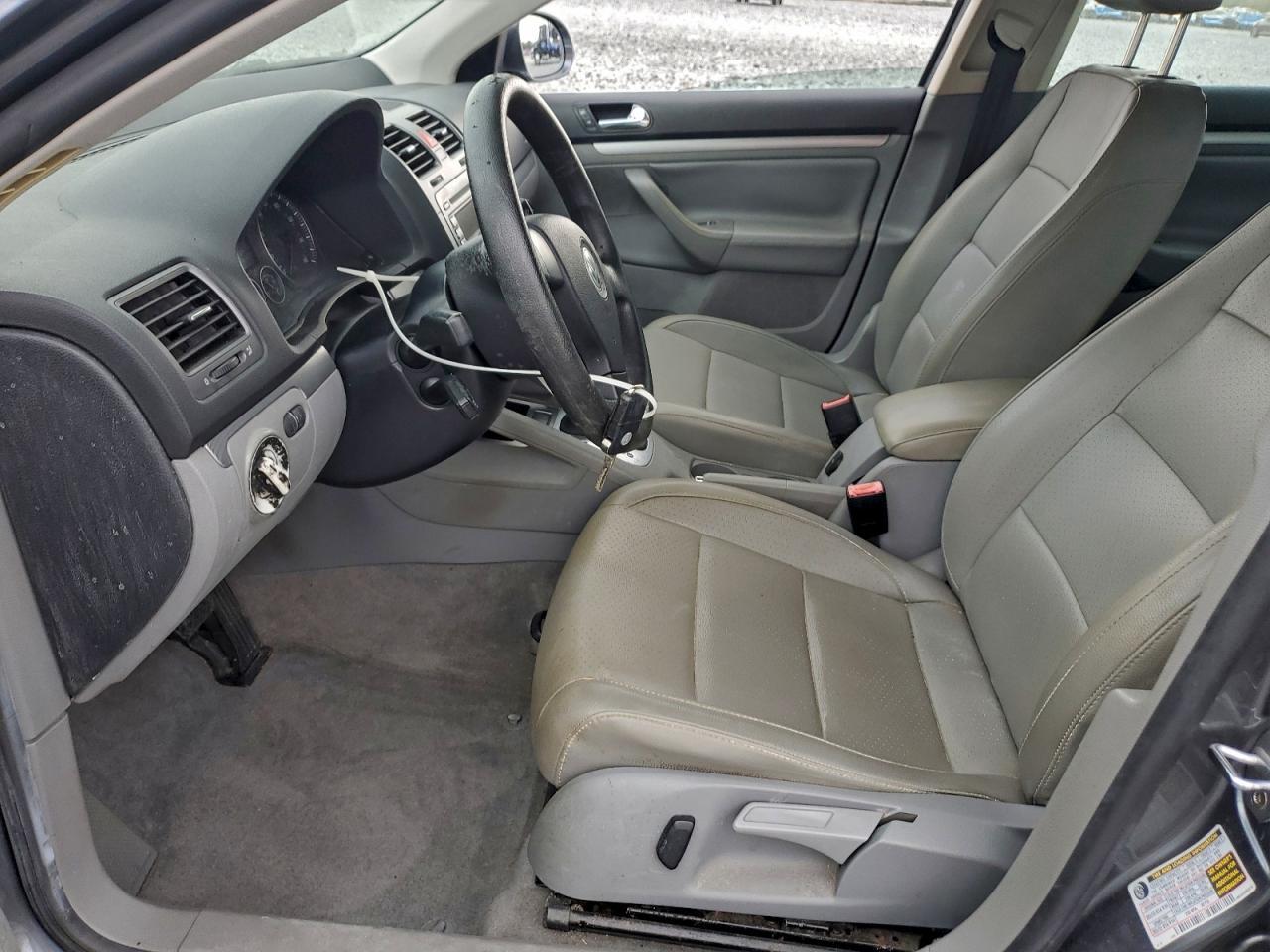 2005 Volkswagen New Jetta 2.5L Option Package 1 - Фото 7