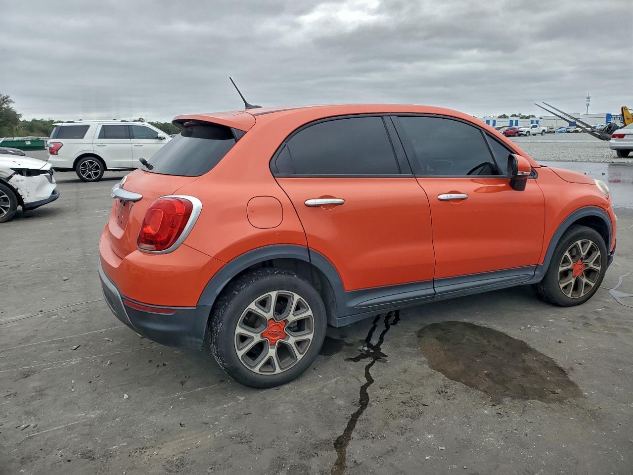 2016 Fiat 500X Trekking - Image 3