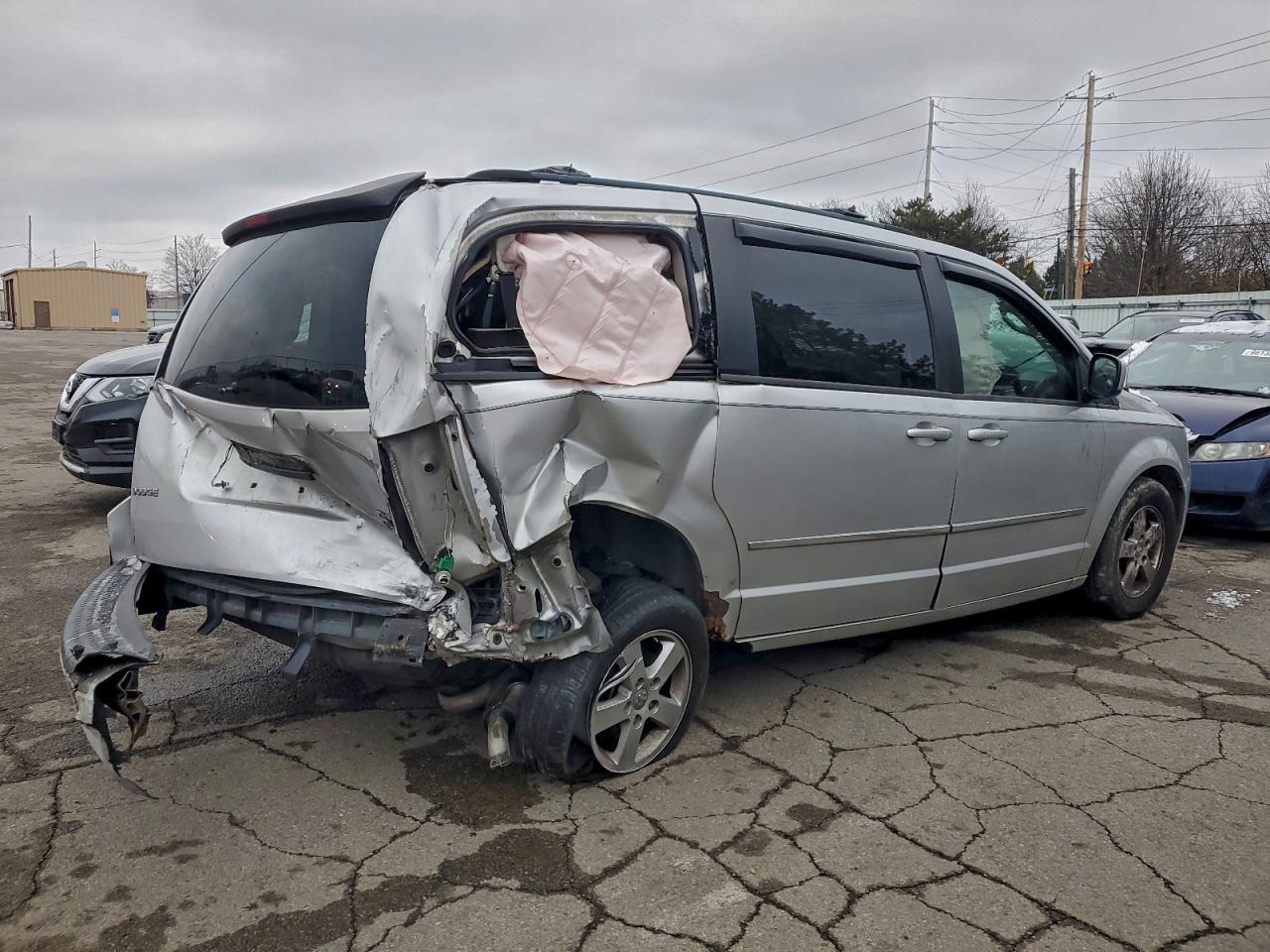 2010 Dodge Grand Caravan Sxt - Image 3