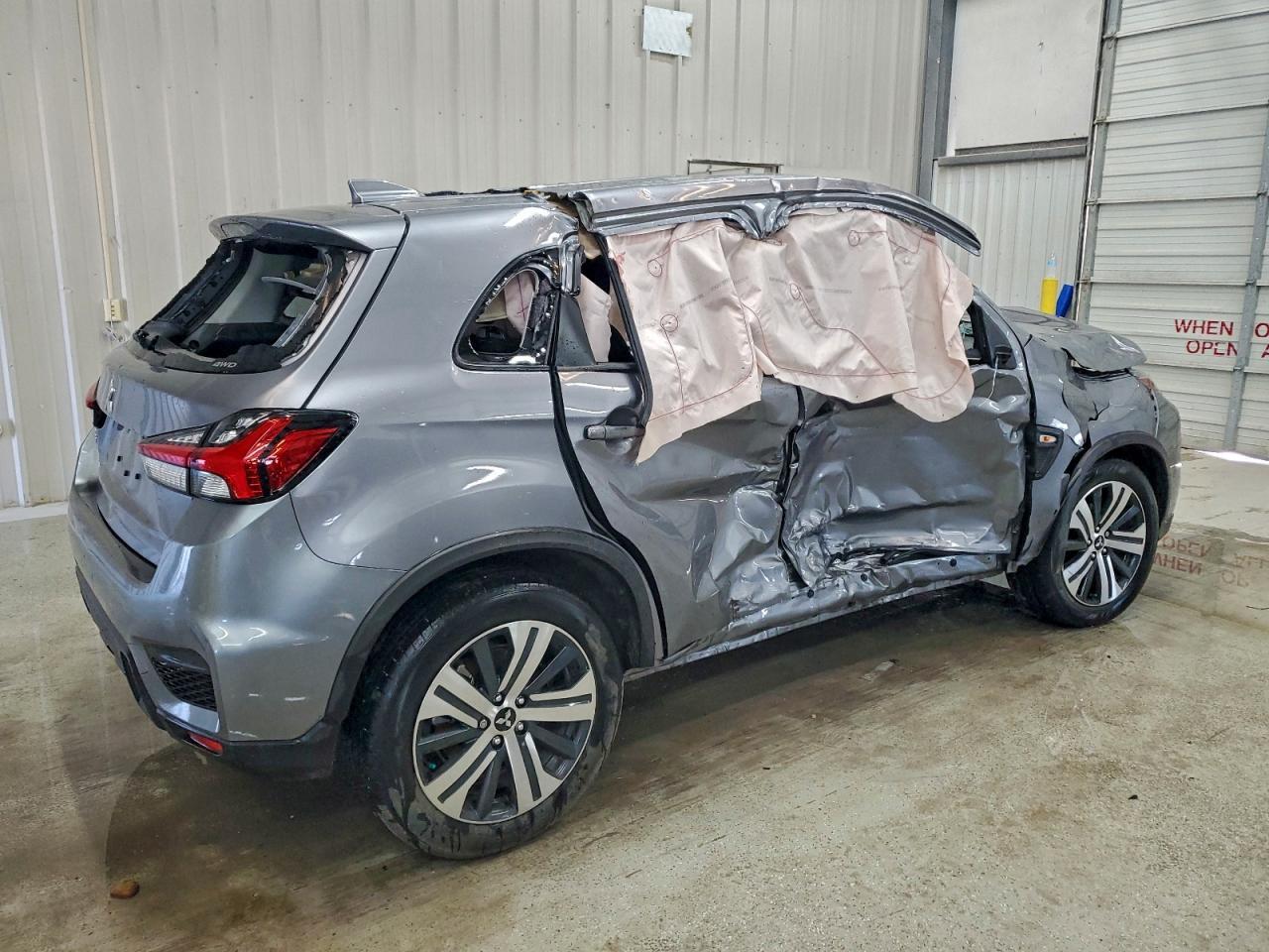 2024 Mitsubishi Outlander Sport S/Se - Image 3