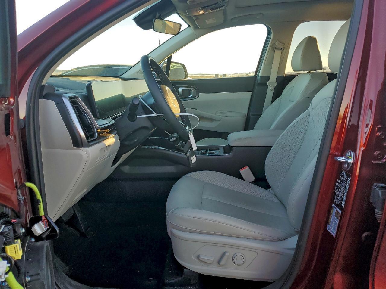 2025 Kia Sorento S - Image 7