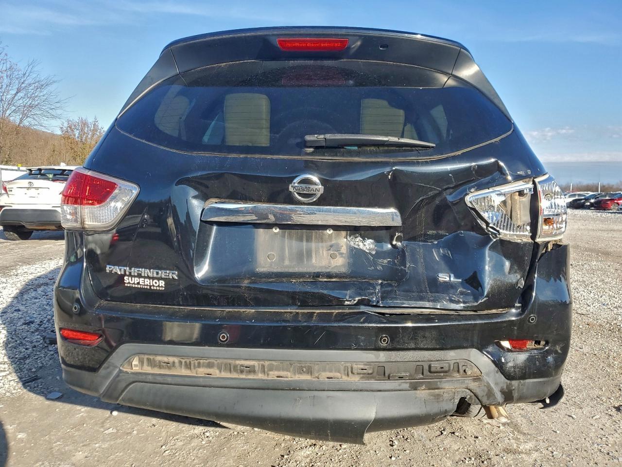2013 Nissan Pathfinder S - Image 6