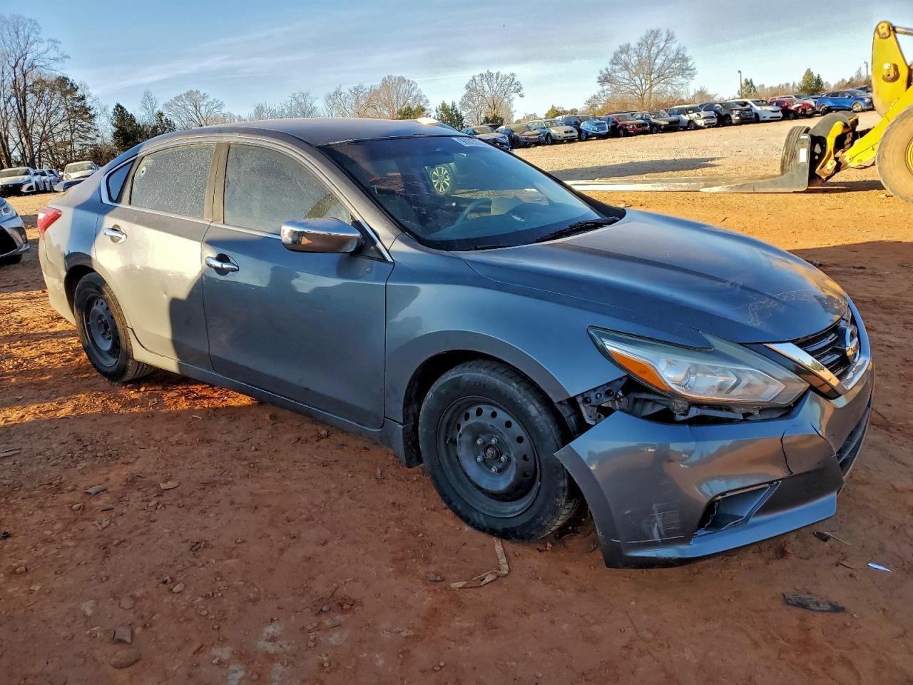 2016 Nissan Altima 2.5 - Image 4