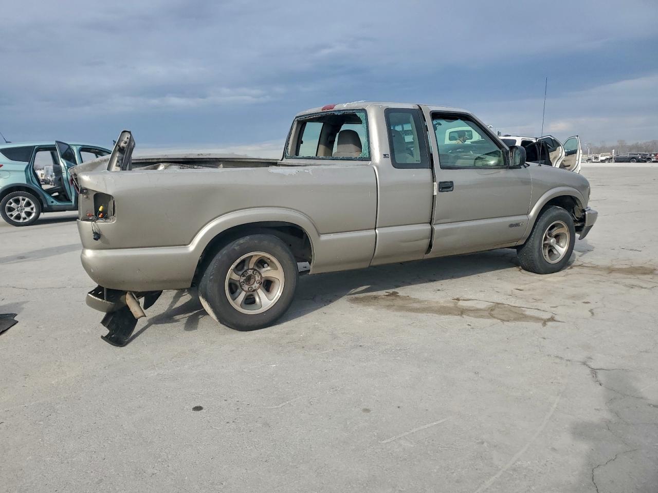 2003 Chevrolet S Truck S10 - Image 3