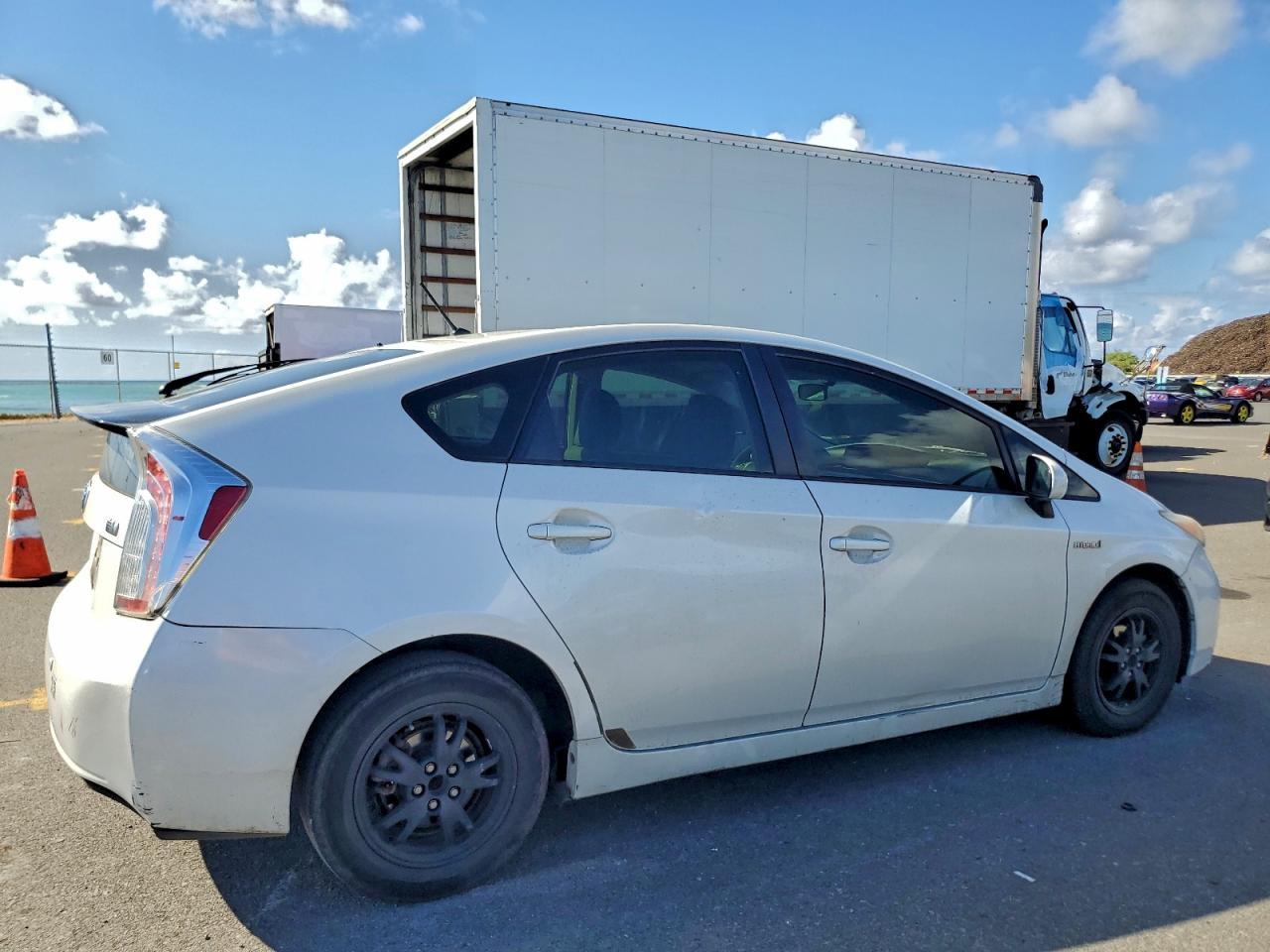 2013 Toyota Prius - Фото 3