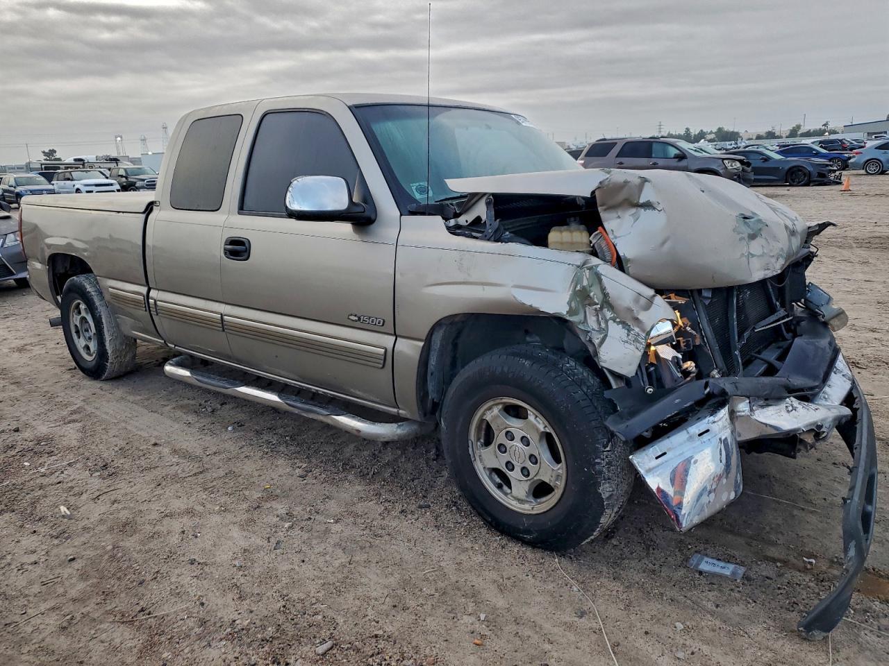 2002 Chevrolet Silverado C1500 - Image 4